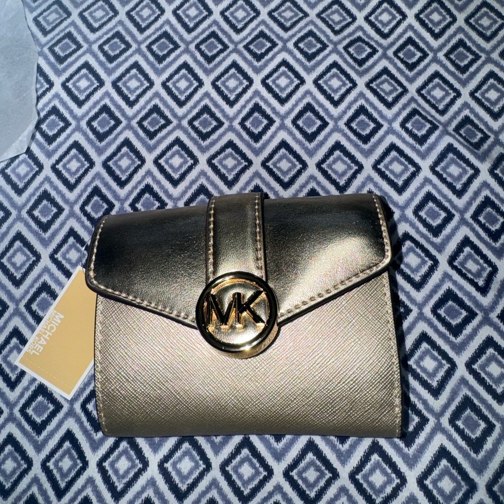 Micheal Kors wallet